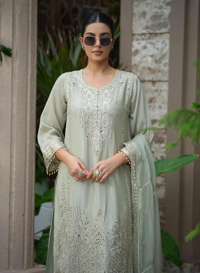 دي دبليو طقم كورتا مستقيمة مطرزة بالأزهار مع بنطال بالازو ودوباتا للنساء